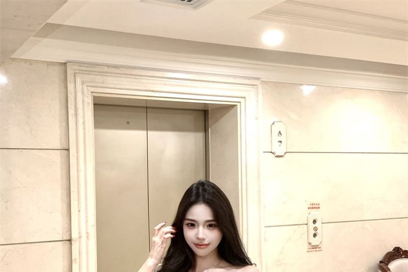 3/4 Sleeve Off Shoulder Lace Trim Crop Top