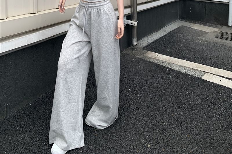 Open-Back Round-Neck Crop Tank & Baggy Drawstring Pants Set