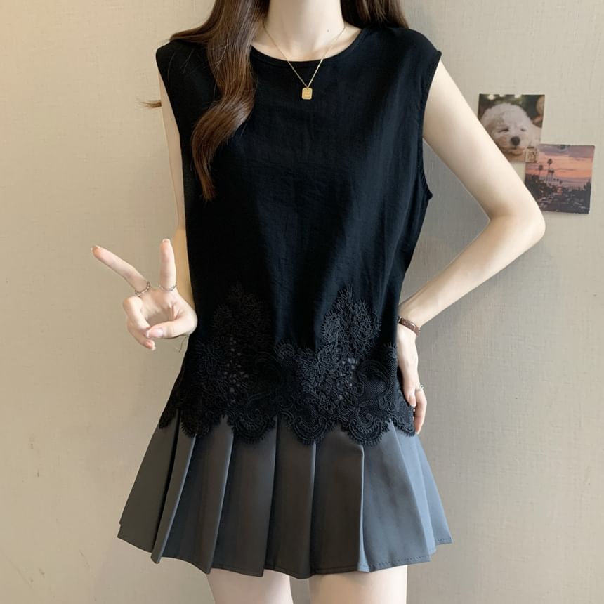 Crew Neck Lace Trim Sleeveless Top