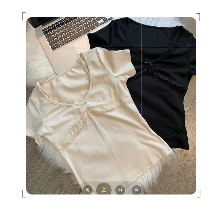 V-Neck Lace Trimmed Tee Short Sleeve