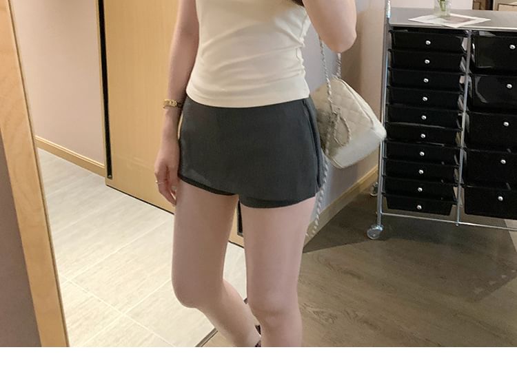 V-Neck Lace Trimmed Tee Short Sleeve