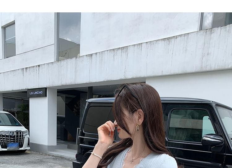 V-Neck Lace Ribbed Knit Short Sleeve