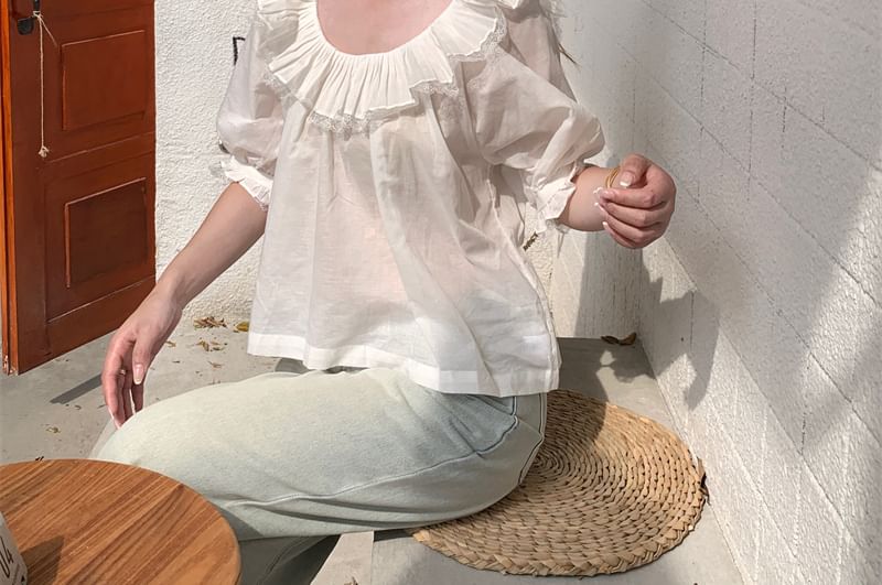 Elbow Sleeve Scoop Neck Ruffle Lace Trim Blouse