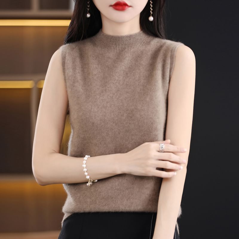 Sleeveless Plain Mock-Neck Knitted Top