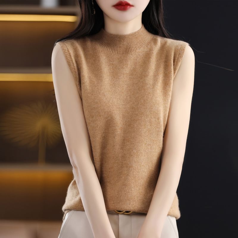 Sleeveless Plain Mock-Neck Knitted Top