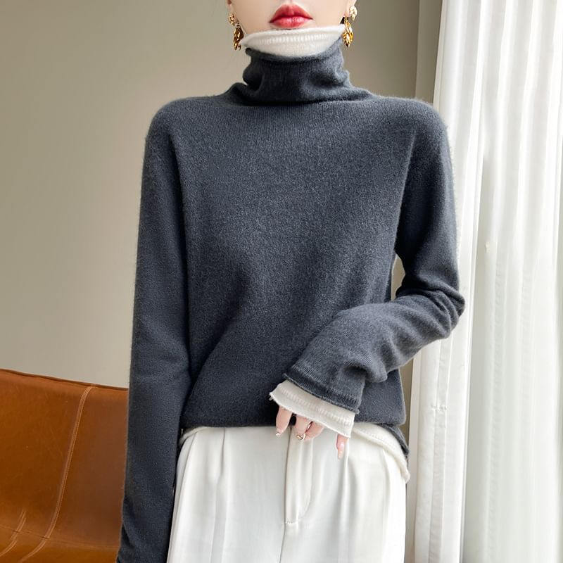 Mock Two-Piece Turtleneck Long-Sleeved Knit Top