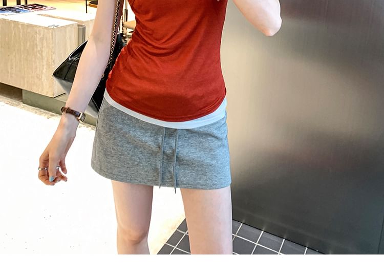 Mock Two-Piece Round-Necked Tank Top