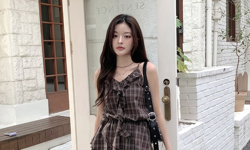 Plaid Spaghetti-Strap V-Necked Ruffled Camisole Top