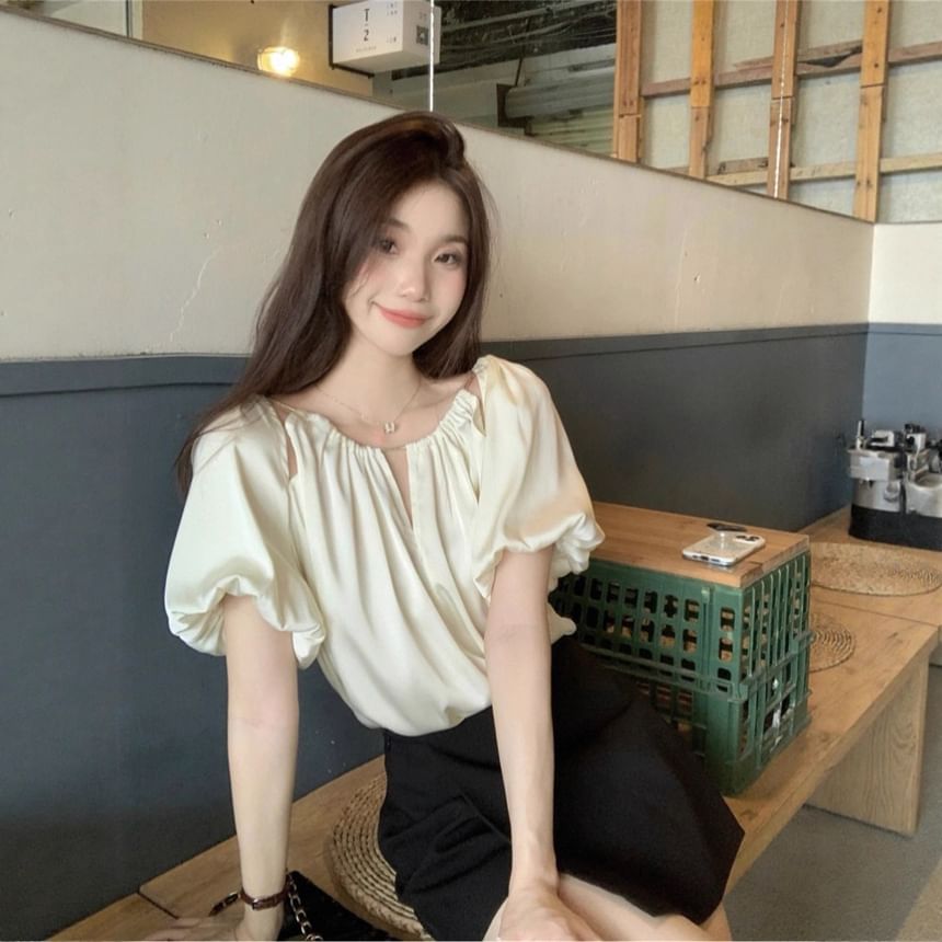 Plain Cutout Ruched Puff-Sleeved Notch-Necked Blouse