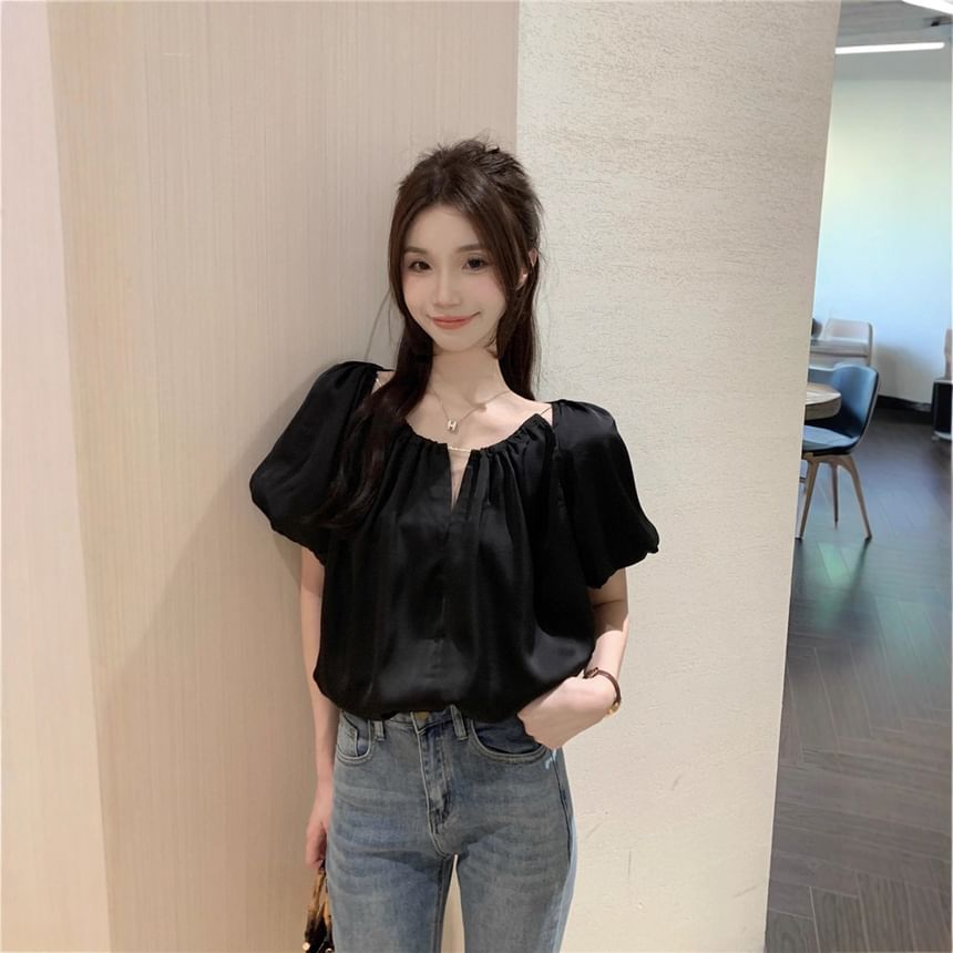 Plain Cutout Ruched Puff-Sleeved Notch-Necked Blouse