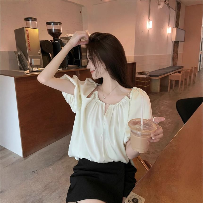 Plain Cutout Ruched Puff-Sleeved Notch-Necked Blouse
