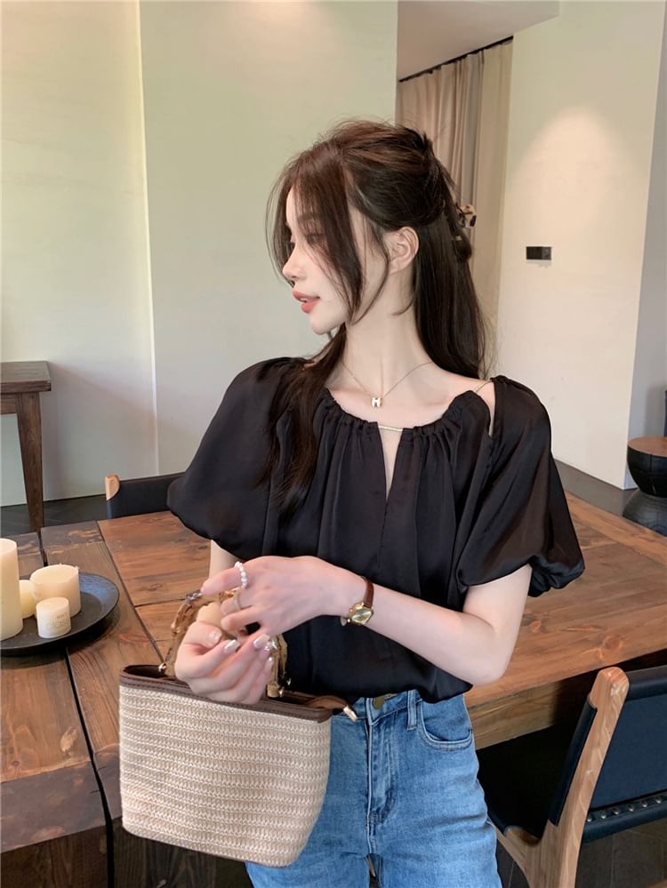 Plain Cutout Ruched Puff-Sleeved Notch-Necked Blouse