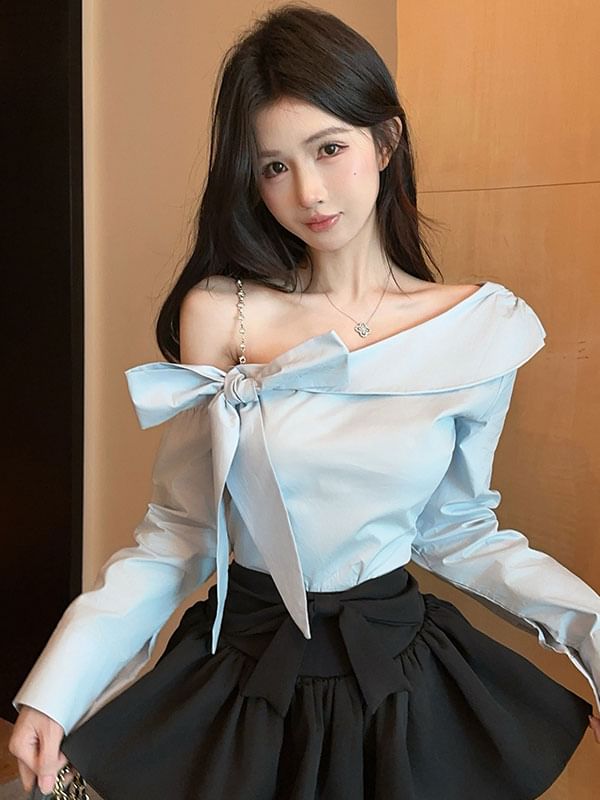 Plain Bow Asymmetric Cold-Shoulder Long-Sleeved Blouse