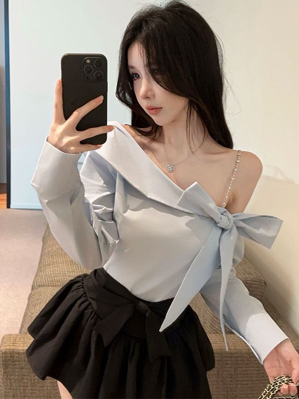 Plain Bow Asymmetric Cold-Shoulder Long-Sleeved Blouse