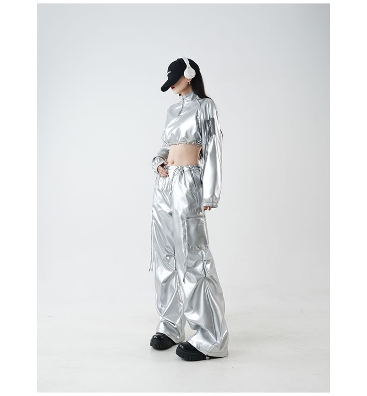 Metallic Half-Zip Cropped Sweatshirt with Drawstring Baggy Cargo Pants