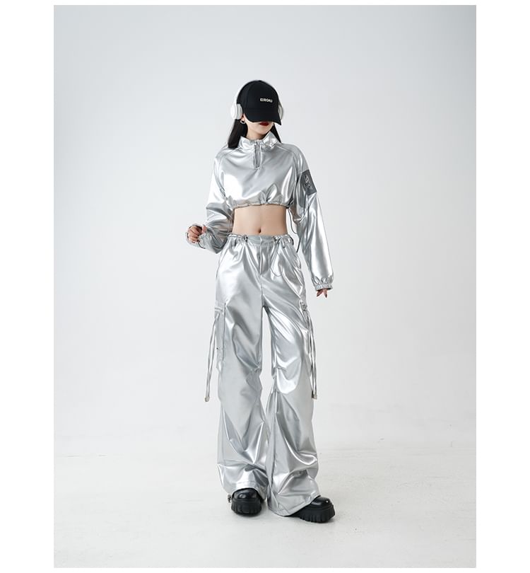 Metallic Half-Zip Cropped Sweatshirt with Drawstring Baggy Cargo Pants