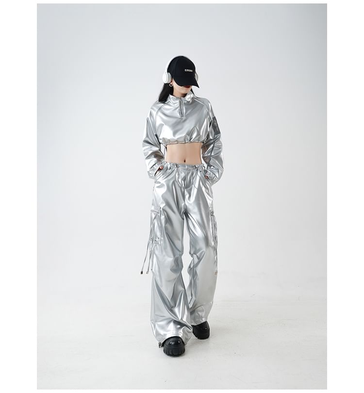 Metallic Half-Zip Cropped Sweatshirt with Drawstring Baggy Cargo Pants