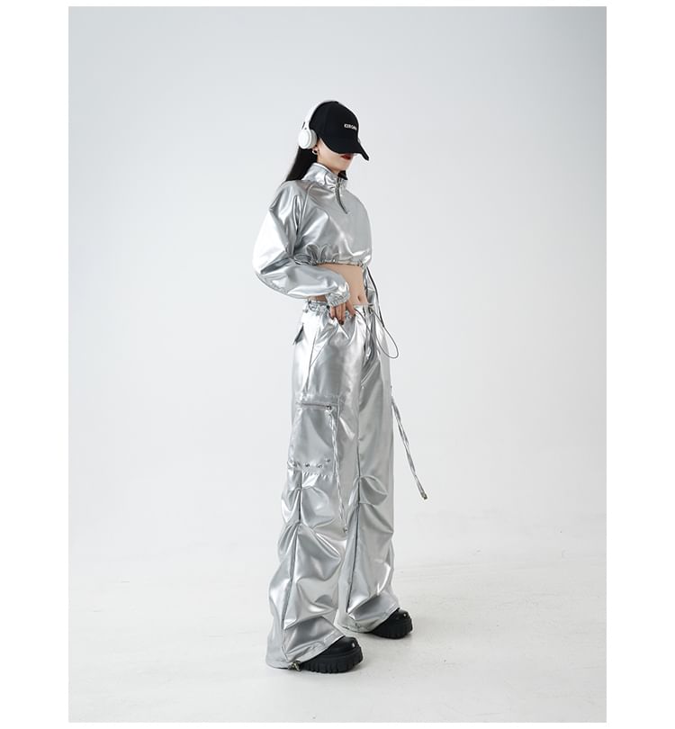 Metallic Half-Zip Cropped Sweatshirt with Drawstring Baggy Cargo Pants