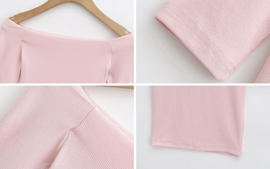 Off-Shoulder Short-Sleeved Plain Crop Tee
