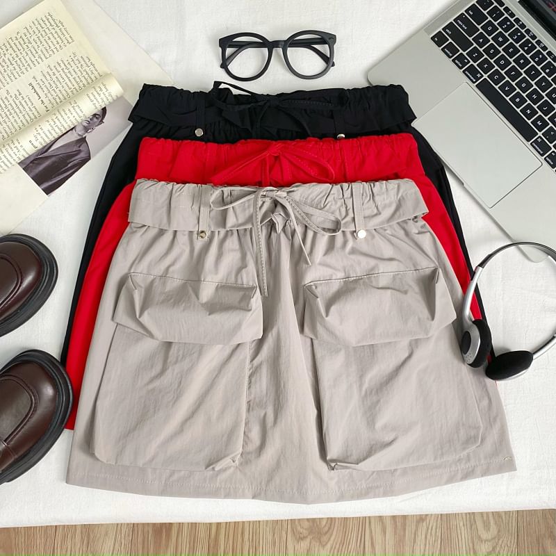Adjustable Waist Plain A-Line Cargo Mini Skirt