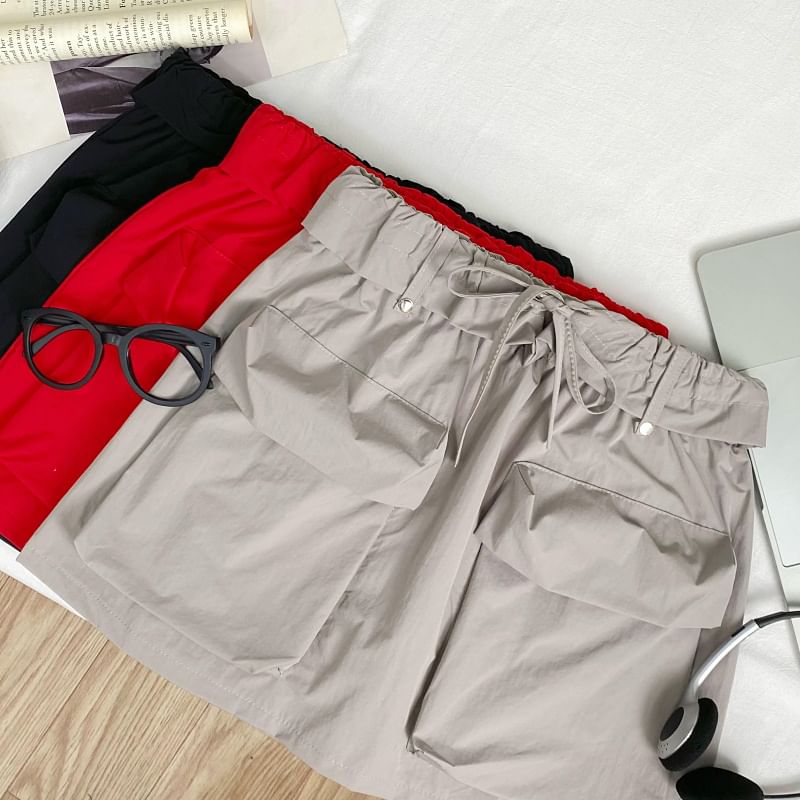 Adjustable Waist Plain A-Line Cargo Mini Skirt