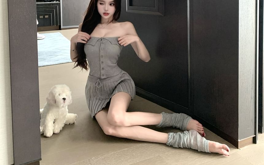 Strapless Knit Tube Top and Mini Pleated Skirt
