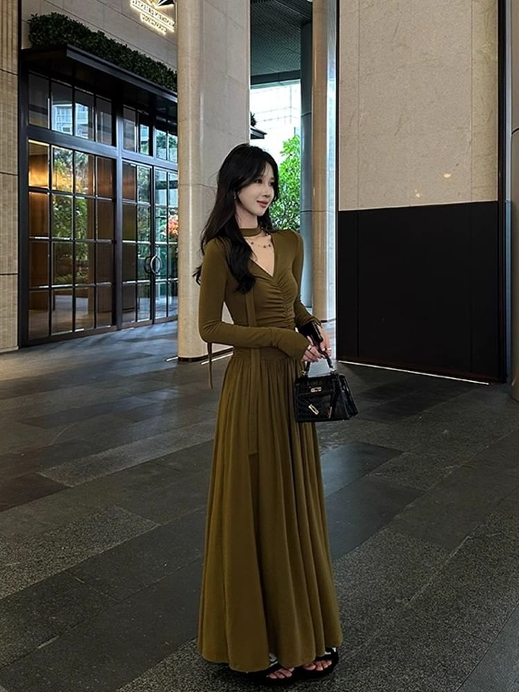 Long-Sleeve V-Neck Plain Maxi A-Line Dress