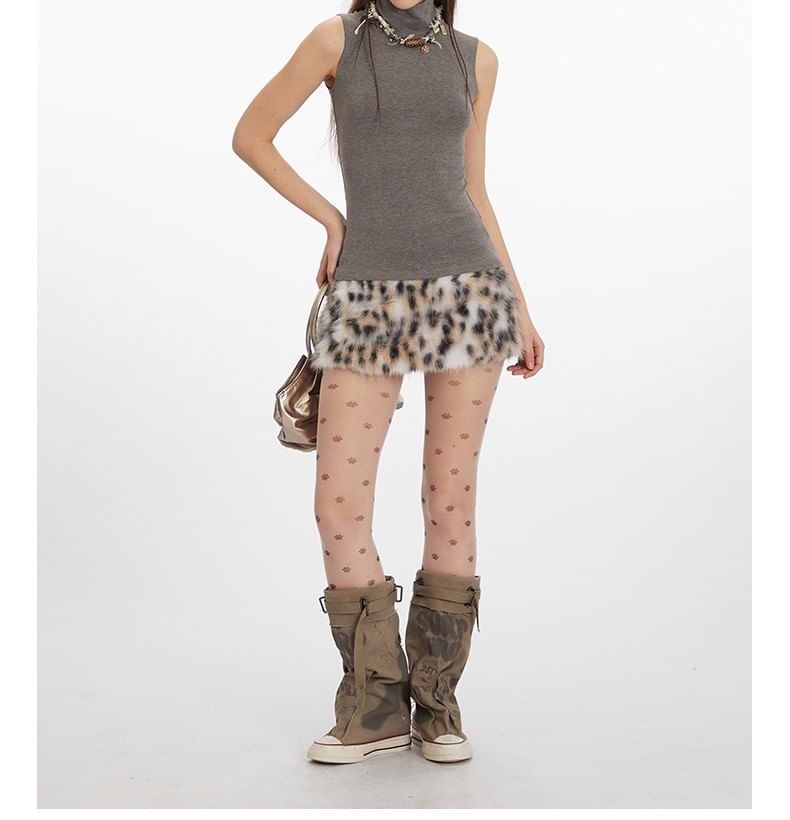 Plain Mock-Neck Sleeveless Tank Top