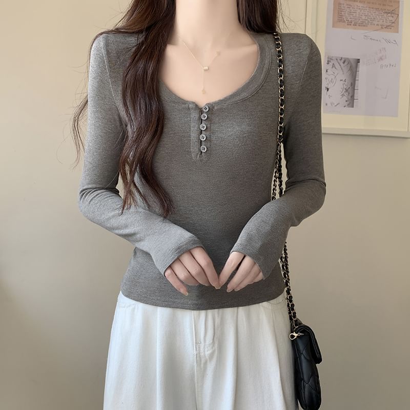 Plain Slim-Fit Half-Button V-Neck Tee, Long-Sleeved