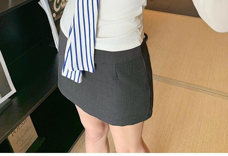 Striped Tie-Neck Long-Sleeved Tie-Up Paneled Top
