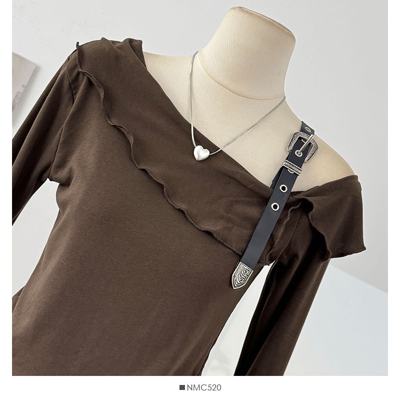 Plain Ruffled-Trim Cold-Shoulder Asymmetric Slim Top, Long-Sleeved