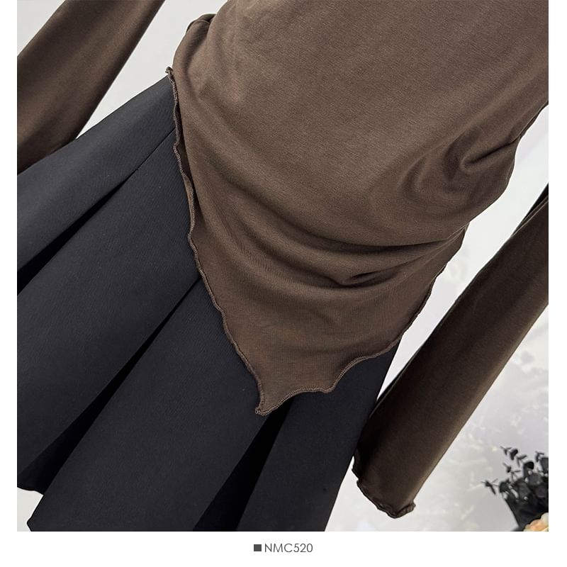 Plain Ruffled-Trim Cold-Shoulder Asymmetric Slim Top, Long-Sleeved