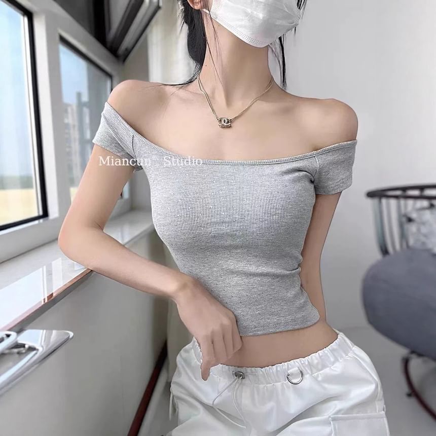Dotted Off-Shoulder Cropped Top