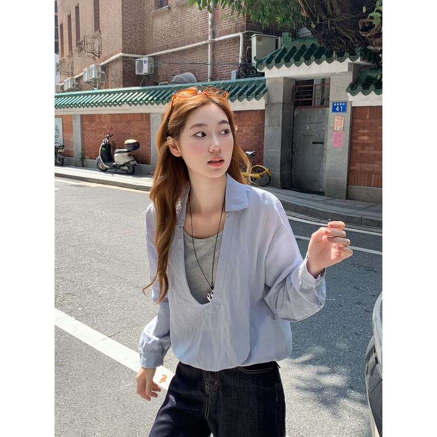 Two-Tone Mock Two-Piece Long-Sleeved Round-Neck Blouse