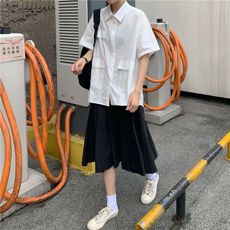 Plain Button-Up Short-Sleeved Shirt