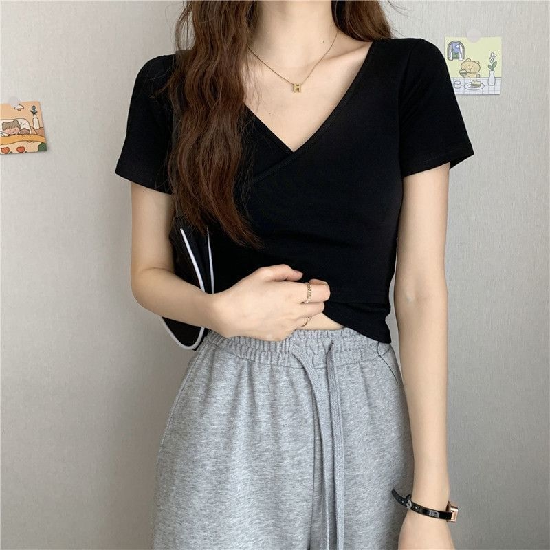 Plain Wrap V-Neck Short-Sleeved Cropped Tee