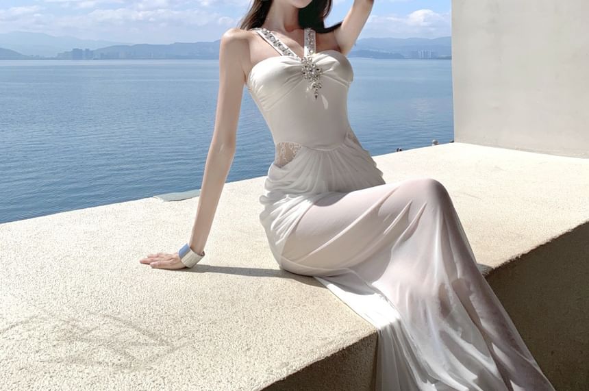 Sleeveless V-Neck Plain Rhinestone Panel Mesh Maxi Sheath Dress