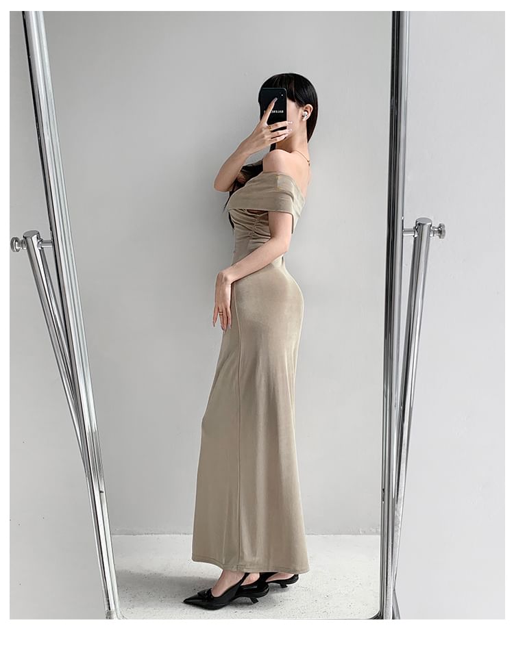 Short-Sleeve Off-Shoulder Plain Ruched Maxi Bodycon Dress