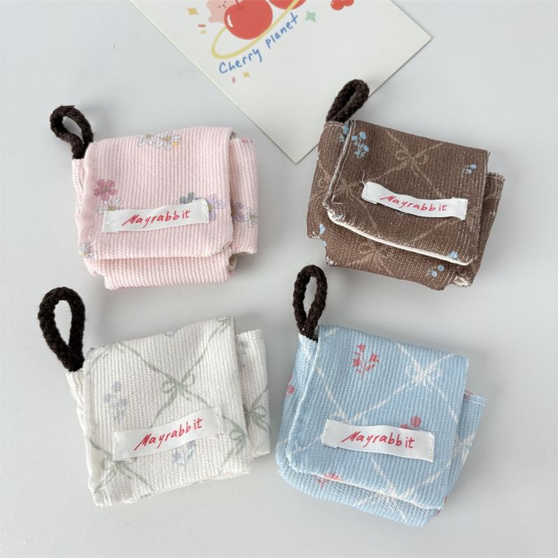 Bow Print Airpod Earphone Case Skin