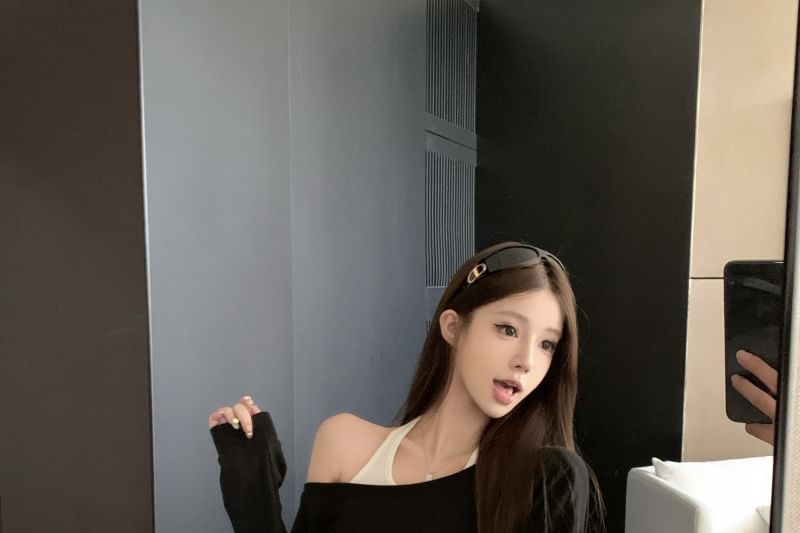Halter Neck Off-Shoulder Crop Top with Slit Mini Pencil Skirt Set