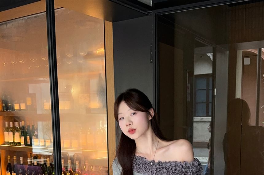 One Shoulder Frill Top with Washed Fray Maxi Denim Skirt