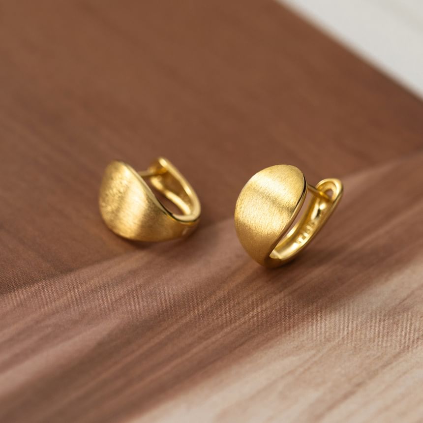 Oval Alloy Stud Earring