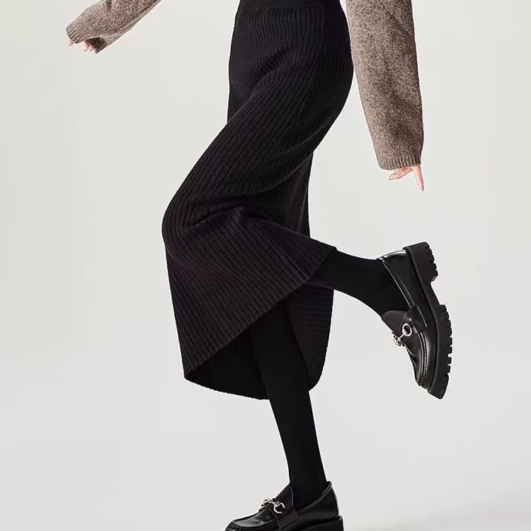 Knit Midi H-Line Skirt with High Rise