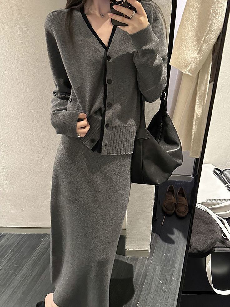 V-Neck Contrast Trim Cardigan with Knit Maxi H-Line Skirt Set