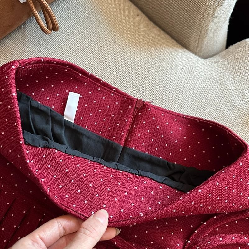 Dotted Mini Pleated Skirt with Low Waist