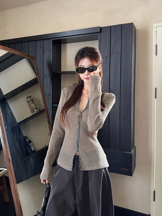 Plaid Panel Buttoned Knit Pullover with Notch Neckline and Extended Sleeves