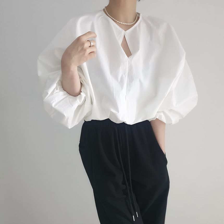 Cutout Detail Blouse with Round Neckline & Long Sleeves