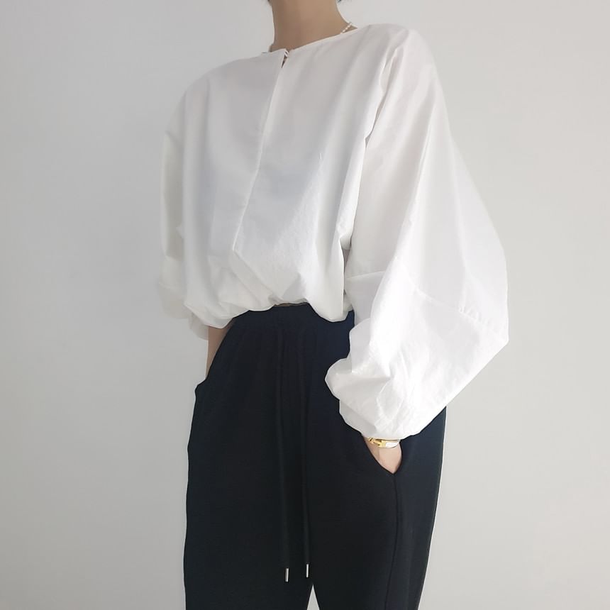 Cutout Detail Blouse with Round Neckline & Long Sleeves