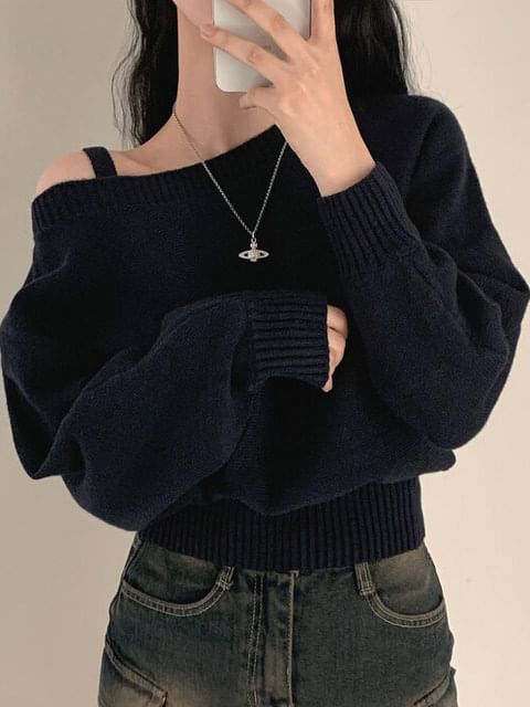 Cold Shoulder Plain Knit Pullover Sweater