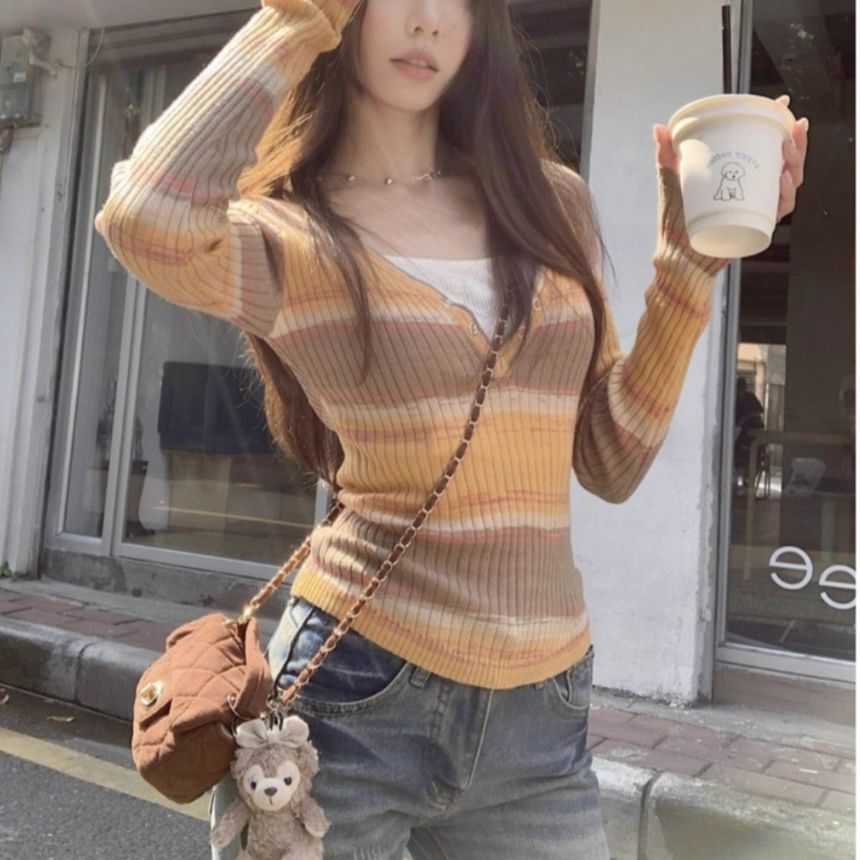 Striped Ribbed Knit Top with V-Neckline and Long Sleeves